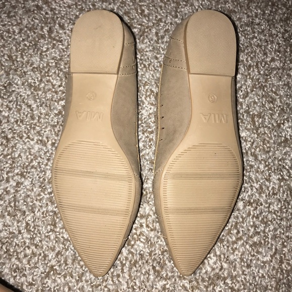 Mia flats - Picture 3 of 3